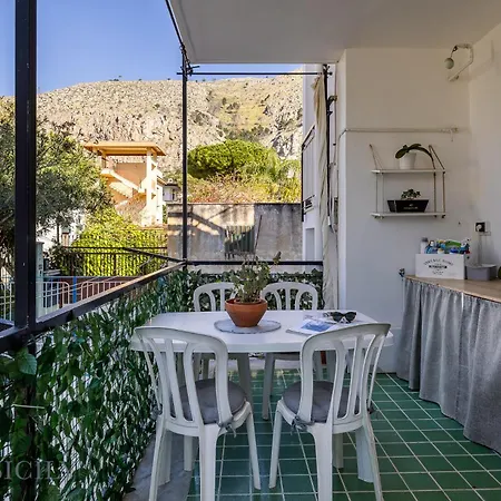 Apartamento Stesicoro Garden House By Domusicily